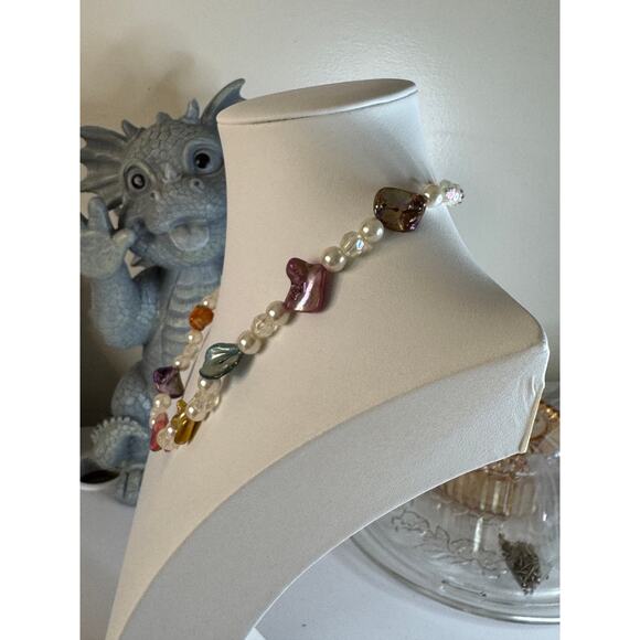 Vintage pearl, glass and crystal necklace with earrings. 20” + 3” ext. - Picture 6 of 6